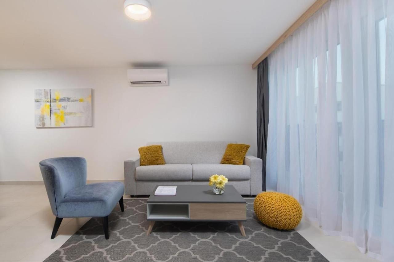Edra Suite Apartment Umag Exteriör bild